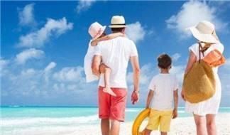  家长们|萌娃商场认错妈，抱着不松手，结果亲妈出现一脸懵，下一秒萌化了