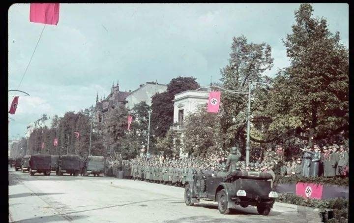 德国|二战波兰遭遇两大帝国夹击,为什么现在独恨俄罗斯,不恨德国呢?