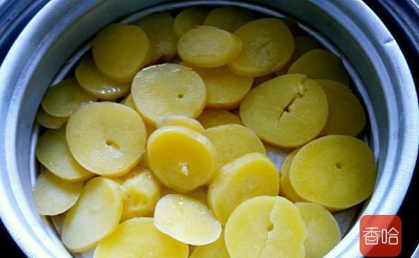 好吃|土豆最好吃的做法,开胃又馋人,光是看着就狂吞口水