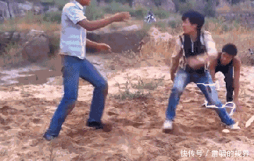 闪耀|妹子,搞个自拍而已,这闪耀动人的装扮多时尚呀