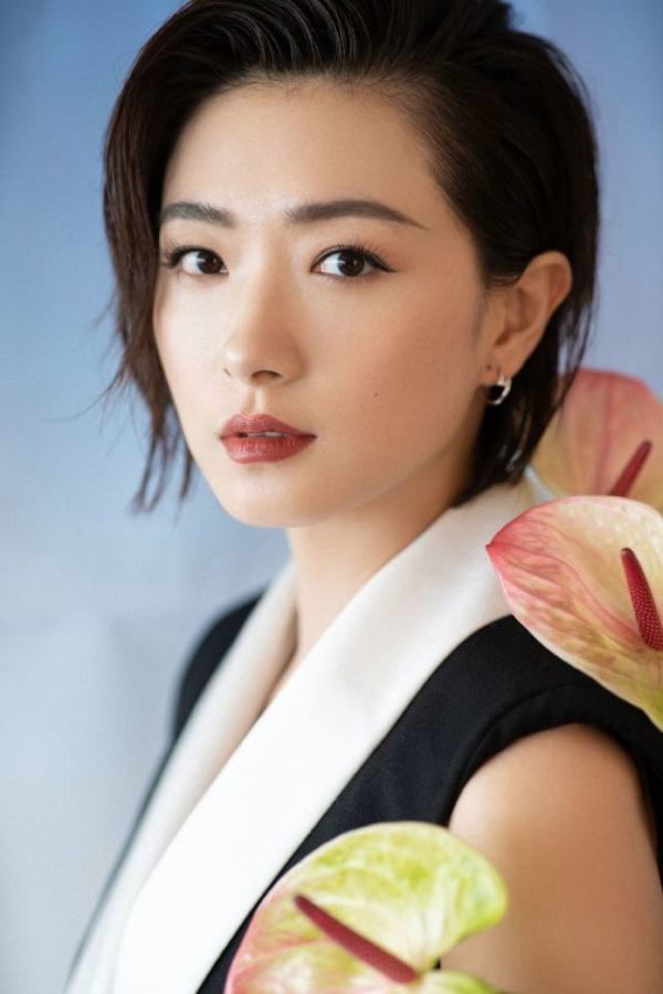 气氛|《浪姐》万茜被孤立聚会时万茜一来气氛就沉重,一走大家又热聊