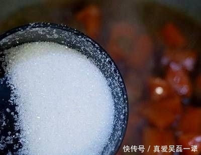 不吃|如果孩子们不吃胡萝卜怎么办?炖一锅五花肉烧胡萝卜菜,营养可口