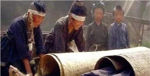 父母|朱元璋曾给地主刘德放牛,朱元璋衣锦还乡后,是如何对待刘德的