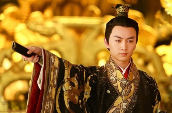 深爱|皇帝深爱结发妻子,为给她报仇灭了权臣全族,死后并没有葬在一起