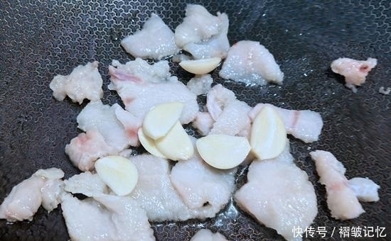 蔬菜|含钙最高的蔬菜不是菠菜,而是“它”夏天常吃,补充钙质营养足