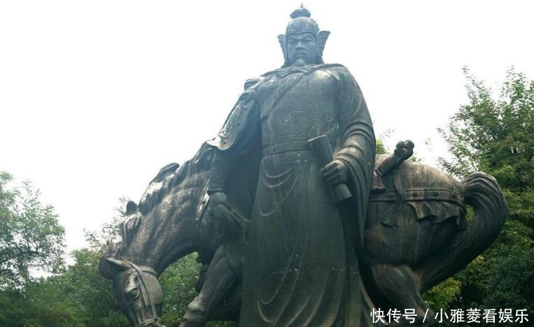 后人|秦桧后人路过岳飞墓,受到随行众人调侃,说出一句话流传至今