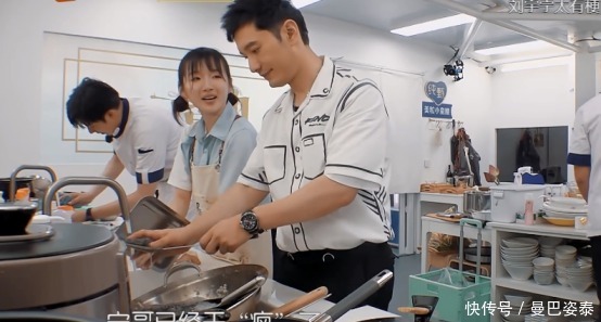 洗碗|《中餐厅》后厨洗碗有多累?后期采访刘宇宁时,他的手后让人心疼