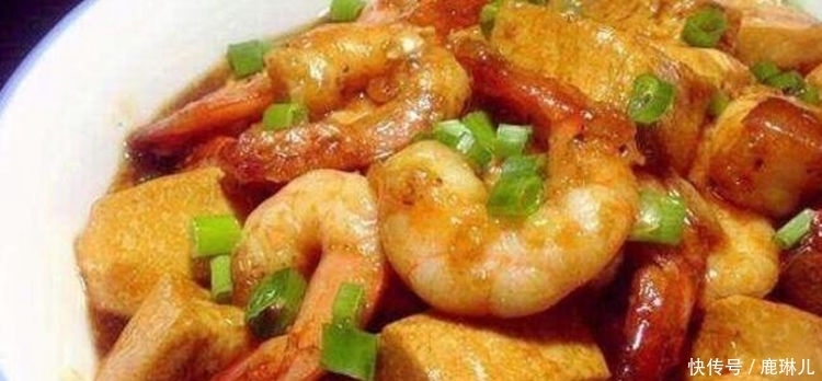 烤鱼|美食推荐:素炒刀削面、烤箱版酸辣烤鱼、红烧猪蹄、虾仁豆腐做法