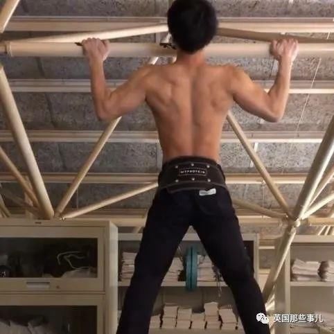  爸爸|霓虹爸爸热爱为家人制作美味菜肴，各种三明治光看着就超诱人