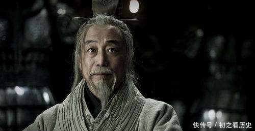 语道|鸿门宴中,范增为何不埋伏刀斧手砍了刘邦?苏东坡一语道出玄机!