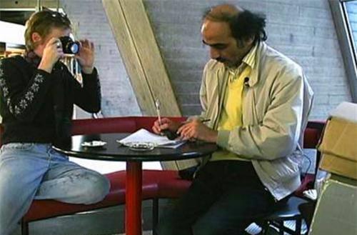 护照|因护照丢失,他被迫在机场流浪17年,本以为清贫,却意外成大富翁