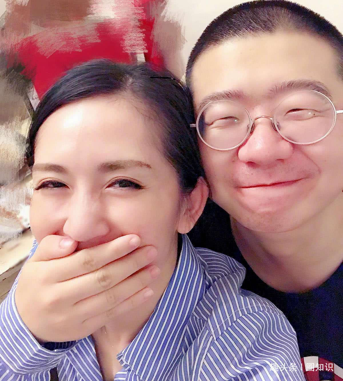  沈腾和贾玲|《笑起来真好看》开播就扑街，沈腾也难救，失去何炅的谢娜能行吗