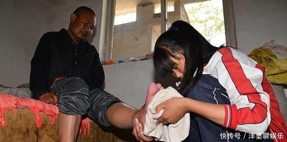  消费观念|孩子穷养和富养都会有利弊，培养孩子的消费观念，别等大了后悔