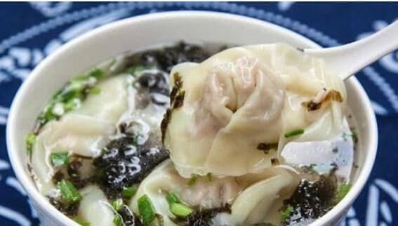 老外|老外认为最“抠门”的中国美食,肉馅少到看不见,却很多人爱吃