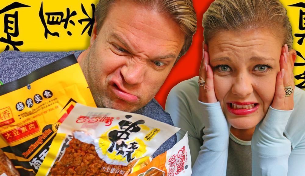 英国人|英国人来中国,咬紧牙买3包辣条,结账时给30块转身就被老板抓住