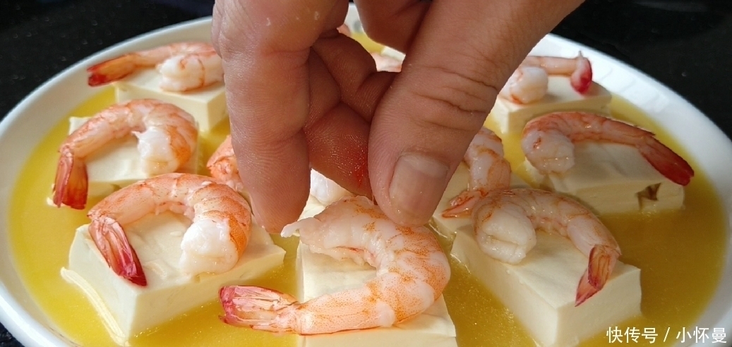 好吃|豆腐中打入2个鸡蛋,没想到这么好吃,鲜嫩味美,上桌汁都不剩