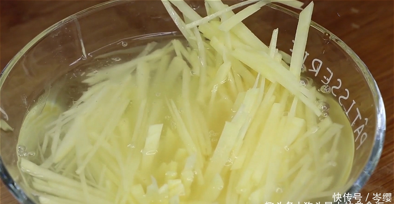 好吃|营养健康的早餐做法,不油炸不用煎,做法简单,好吃还不上火