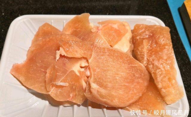 来闻|炸鸡柳时,不要用料酒来闻,我来教你怎么做,吃起来又香又脆