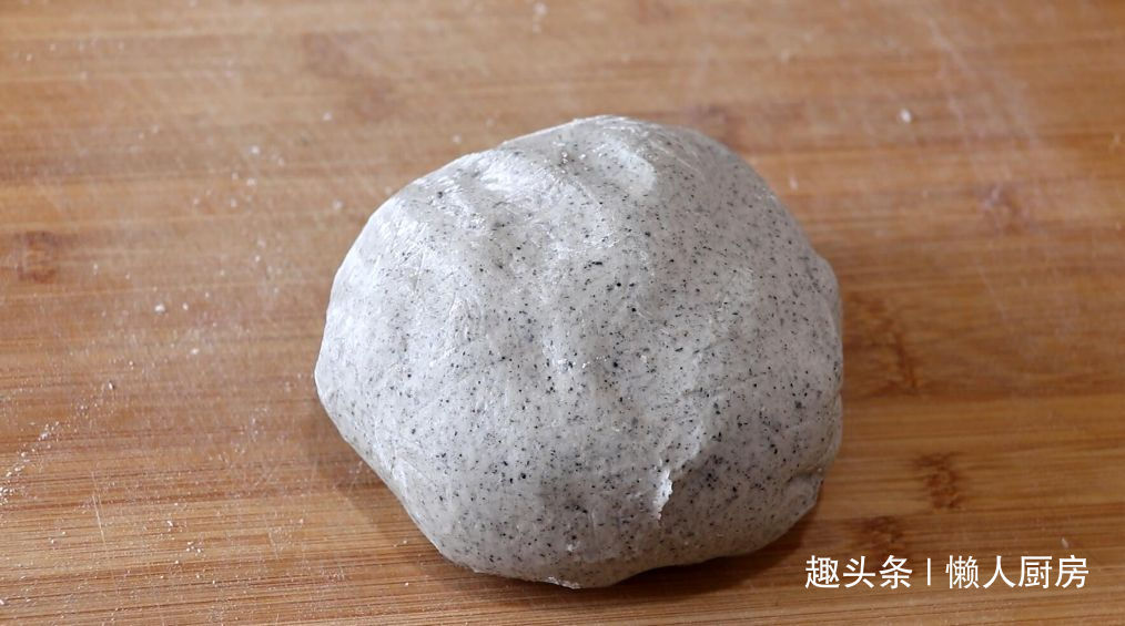  做法|这是刀切馒头的做法，不需要二次醒发，加上黑芝麻，香味更浓