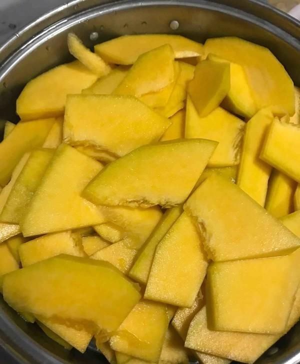  美味|这才是南瓜饼最好吃的做法，超级美味，低糖易消化，比糖糕还好吃