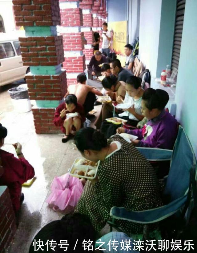 小时|横店群众演员涨薪20%!群演每人一天每10小时酬劳提升至120元