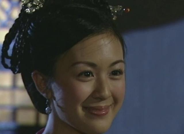  童星|她是香港“最火童星”，黄家驹、张国荣的“妹妹”，现在怎样了