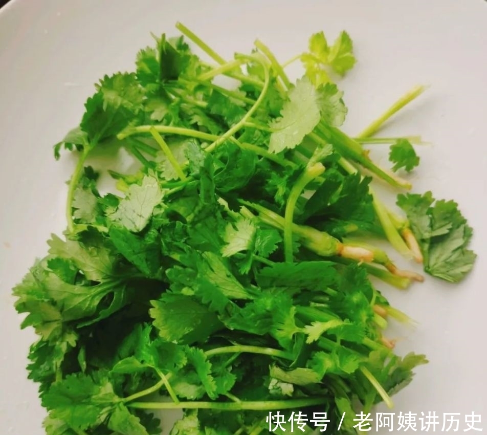 做法|大厨教你炒牛肉的正确做法,嫩滑不柴,香辣又下饭