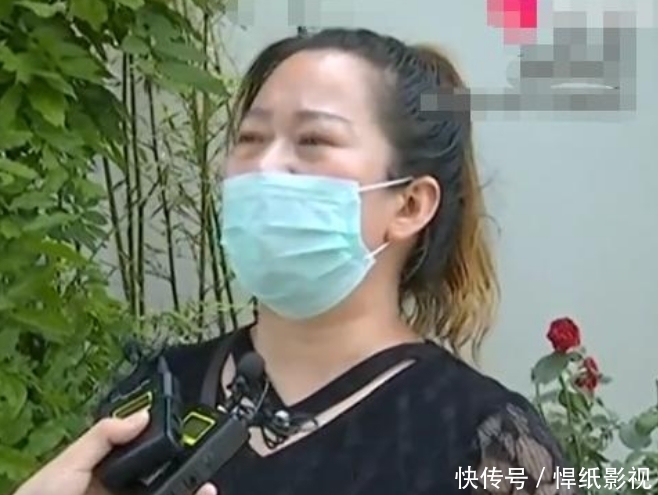  女孩|12岁女孩扶起摔车大妈反被讹，哭着说：10个人都说是我撞的人