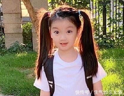 阿拉蕾|阿拉蕾妹妹曝光,样貌比姐姐还可爱,可以准备准备出道了