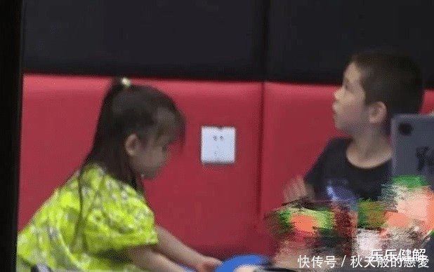 首晒|杜江首晒一家四口合影,嗯哼有妹妹似实锤