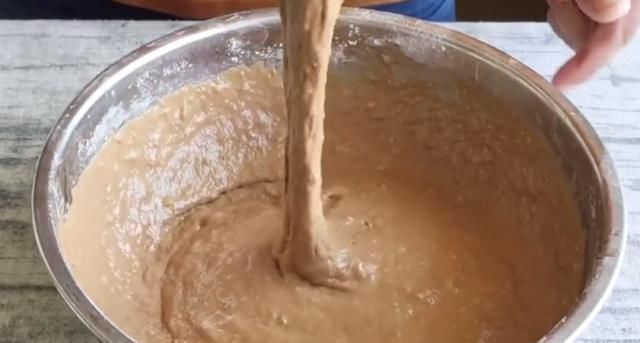 发糕|红糖发糕最懒人做法,简单一搅,又松又软又筋道,比面包还好吃