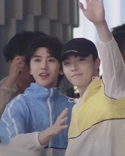 友谊|有种“友谊”叫蔡徐坤陈立农,即便不在一个队,走路都要牵着手