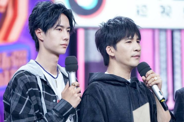 说不上|临时替补做主持却说不上一句话,王一博来天天向上的经历颇为心酸