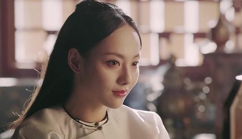 侍奉|她比乾隆小35岁，侍奉八年诞育龙女，却险些被嘉庆杀光全家