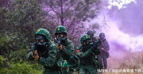 水里|他年仅18岁,为抓毒贩不幸掉入江内,遗体在水里泡了8天才找到!