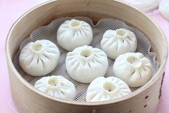 倍儿|此菜自带特殊香气,蒸包子口感一流,透白暄软倍儿鲜美,真解馋!