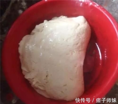 详细|脆皮大油条配方、做法大公开!(附详细图解)
