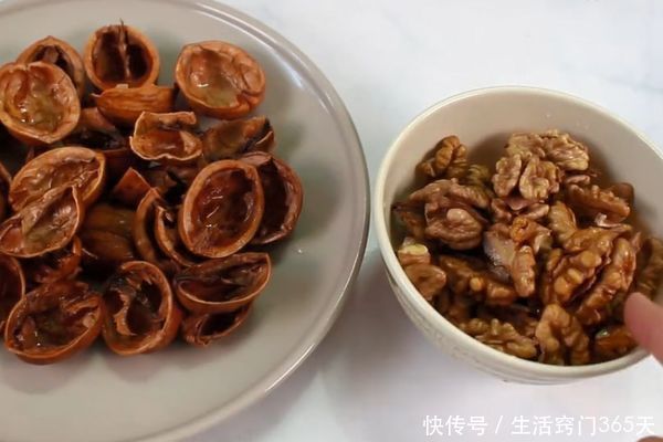 核桃的小窍|把核桃放锅里蒸一蒸,没想到这么厉害,解决了很多人的大难题
