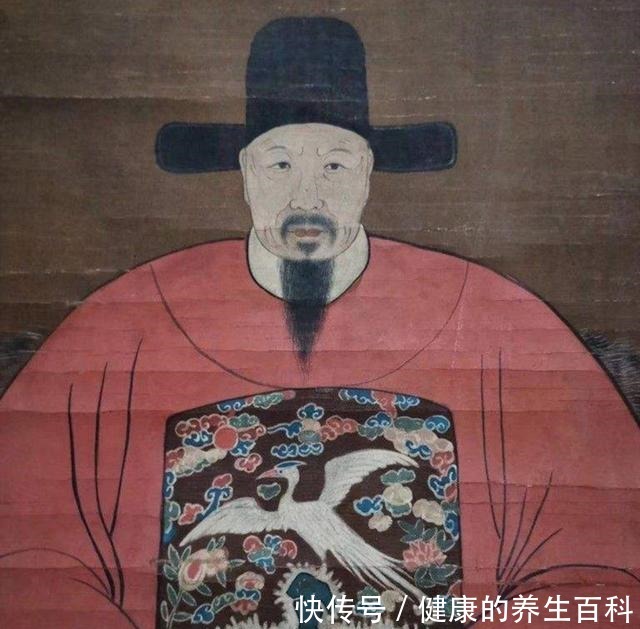 清廉|海瑞一生清廉是标杆,为何反而是争议很大的张居正,实现万历中兴