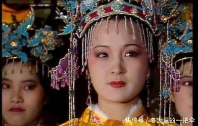 元春被称为|贾元春是妃还是贵妃? 贾琏的一个称呼透漏了真相