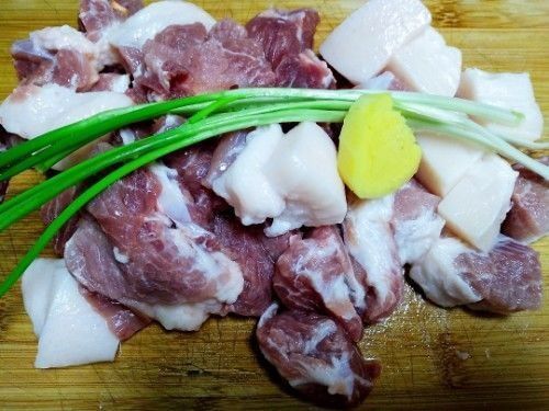 做法|宝藏小吃烧麦,做法很简单,多做一点冷冻起来,想吃蒸一下就行