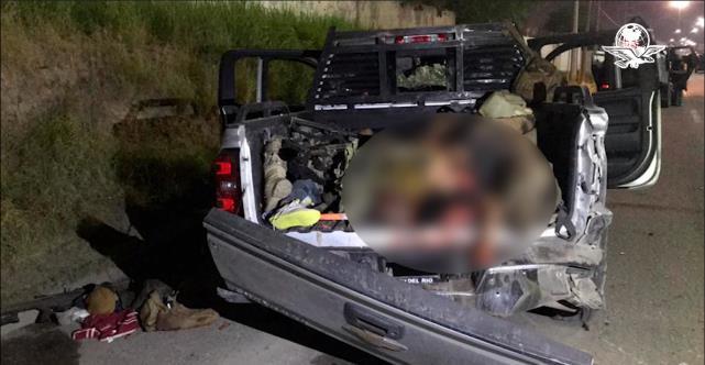 军警|毒贩俘虏遭就地处决!墨军警铁腕手段惹争议,现场画面很血腥