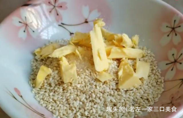  失败|原来面包柔软拉丝有技巧，学会这个做法，好吃不硬，想失败都难