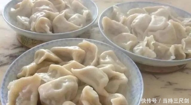 五花肉|秋天,芹菜茴香靠边站,多吃一种馅的饺子,鲜美多汁,我1周做2回