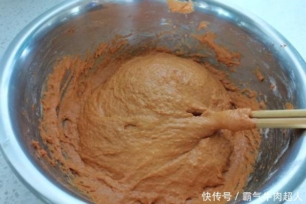 发酵|半碗红枣,一碗玉米面,不蒸不烙,只需一个电饭锅,出锅太馋人了