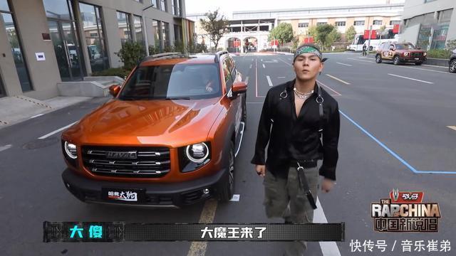  嚣张|杨和苏霸气回归《中国新说唱》，黄旭一句话更嚣张，吴亦凡选我