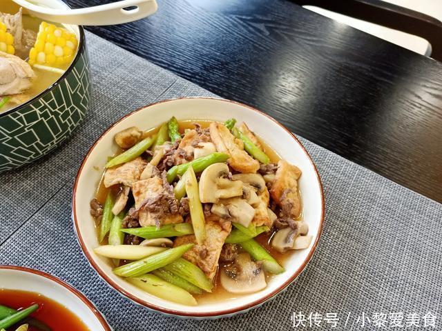 生活|一家3口4个菜,好吃不贵天天不重样,生活有仪式感,中年的浪漫