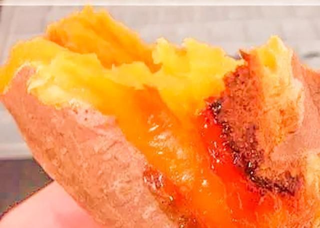 电饭煲烤红|把红薯直接放进电饭锅,不用烤箱,不加一滴水,流着汤汁太好吃了