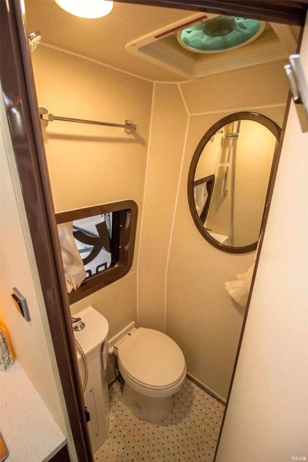 房车|B型房车中的豪华款,商用享受,家用惬意,做功精细