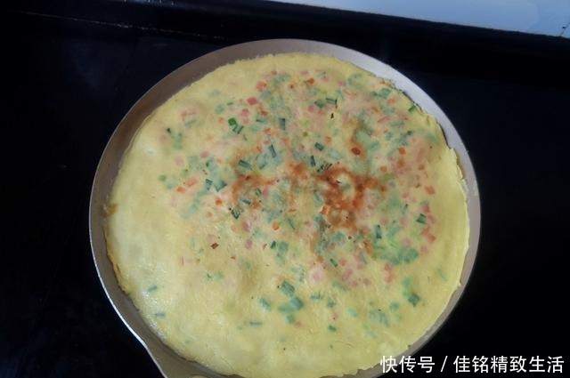 美味|这款早餐饼的做法也太简单了,10分钟就能搞定,快手省事还美味